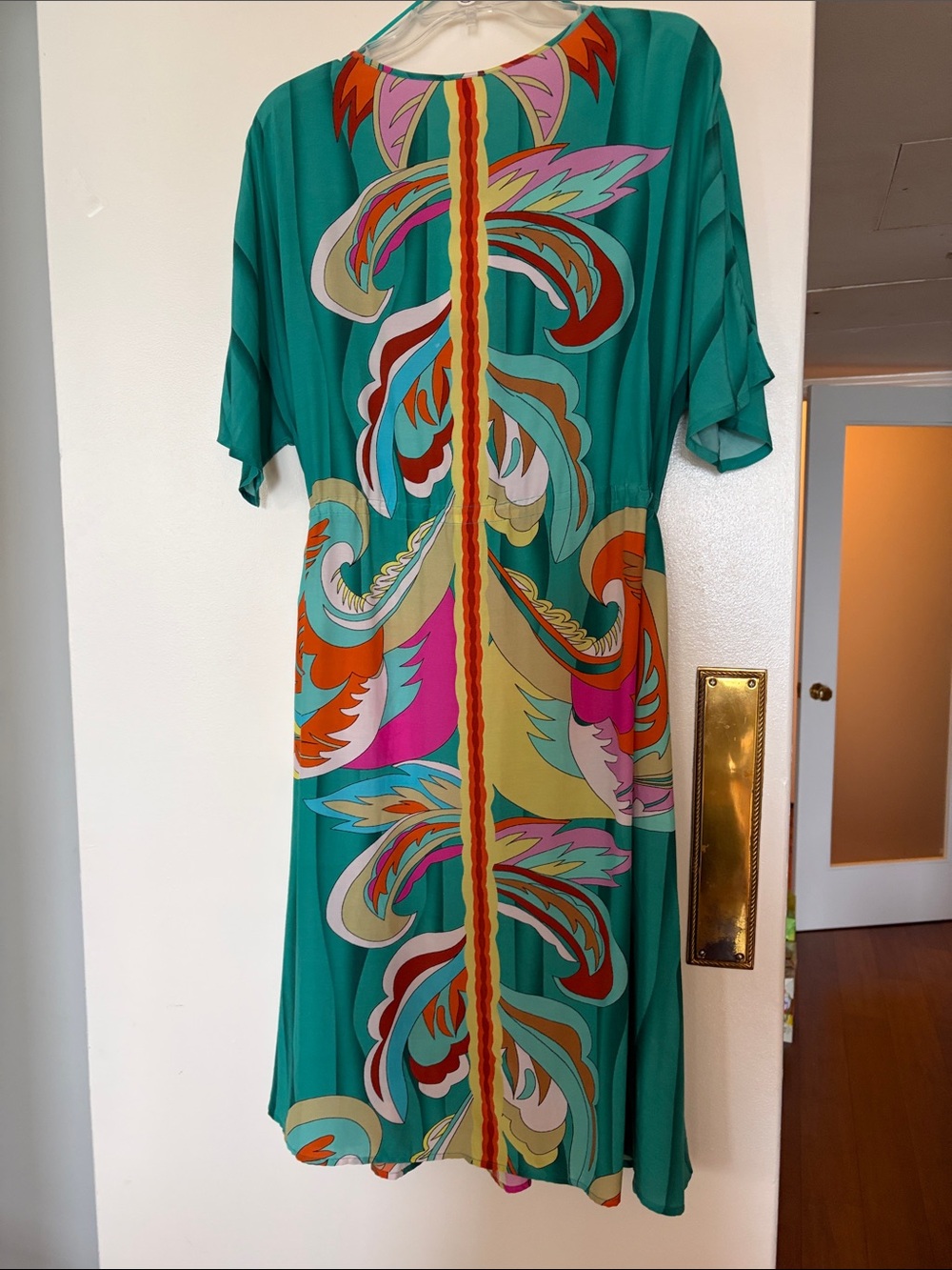 Dress - Picture 3 of 3